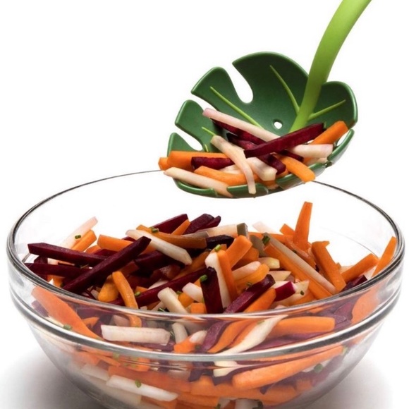 🌱 Super Cute Jungle Slotted Serving Spoon 🌿 - Picture 2 of 4